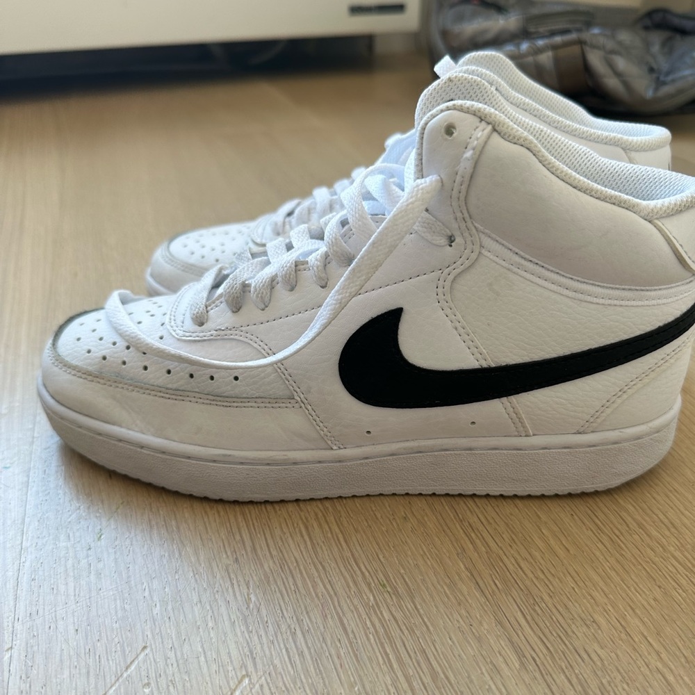 Nike Court Vision Mid